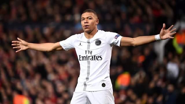 又因一手翻 又因一手翻